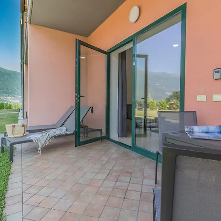 Brezza Del Lario Bilocale Giardino Апартаменты Дервио